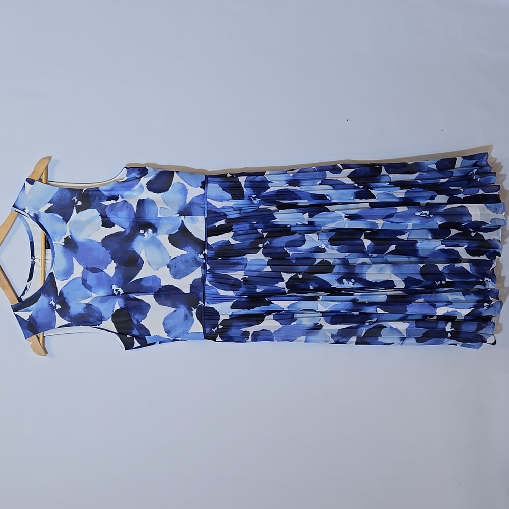 Maggy London Chiffon Floral Pleated Midi Dress Size 12 Fit & Flare Spring Summer - Picture 3 of 14